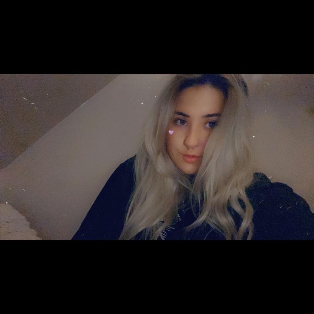 Meet your Posher, Lilly